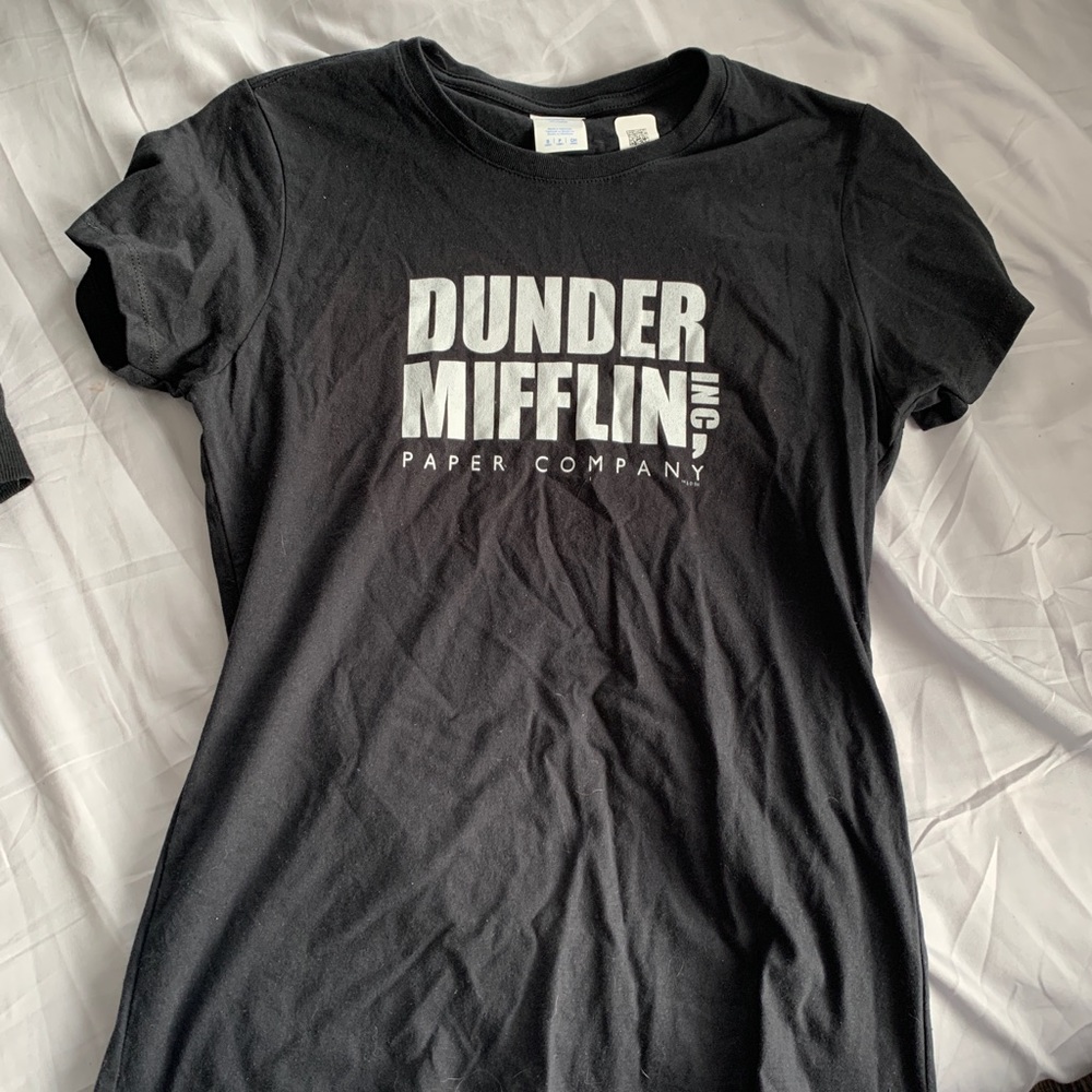 NWT Dunder Mifflin Shirt